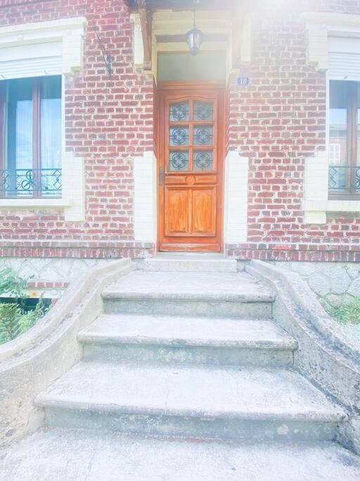 Ferienwohnung Cocon Familial Laon Exterior foto